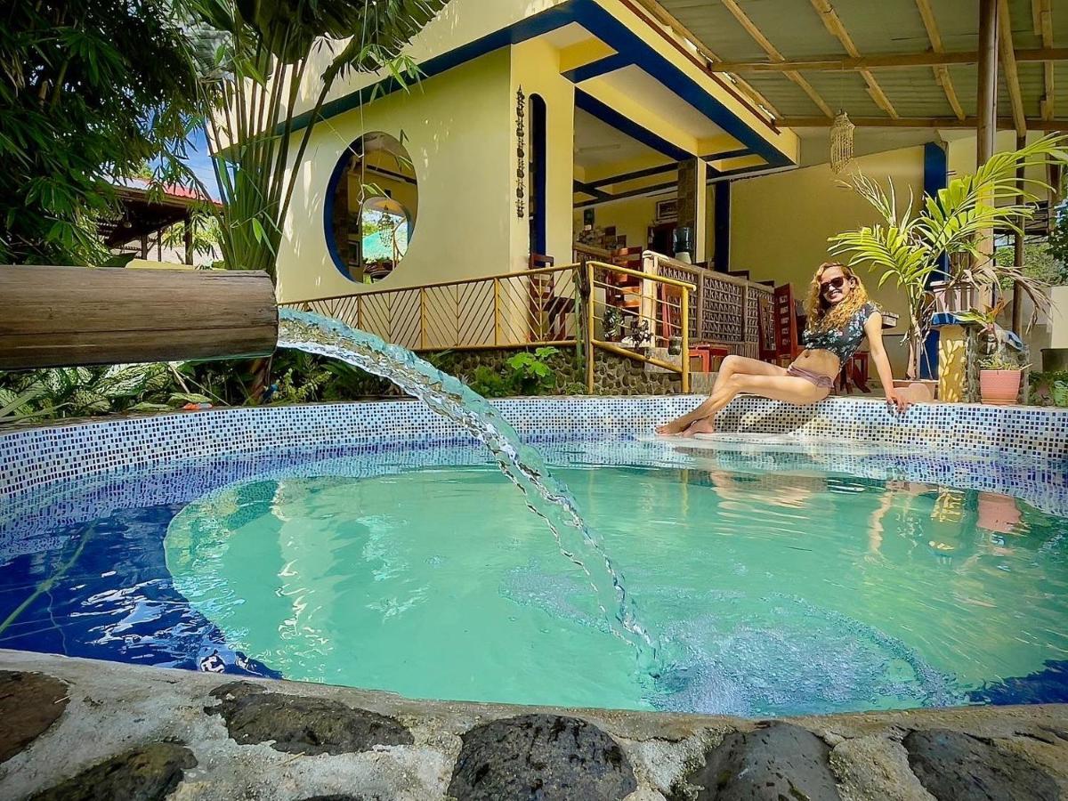 Blue Moon Guesthouse Puerto Princesa Екстериор снимка