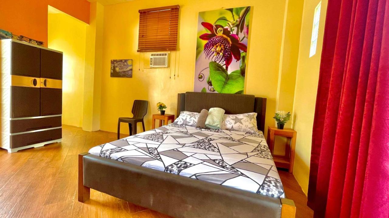 Blue Moon Guesthouse Puerto Princesa Екстериор снимка